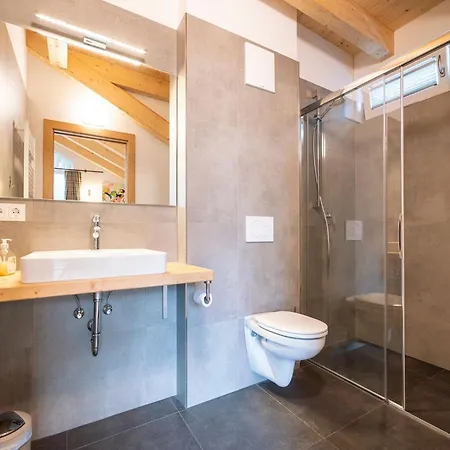 In Bruck Am Grossglockner With Sauna, Cleaning Included 木屋 弗希安德格洛可尼
