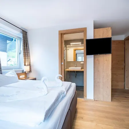 木屋 In Bruck Am Grossglockner With Sauna, Cleaning Included 弗希安德格洛可尼