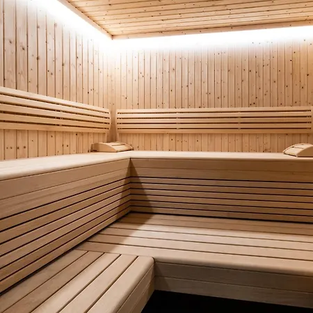木屋 In Bruck Am Grossglockner With Sauna, Cleaning Included *