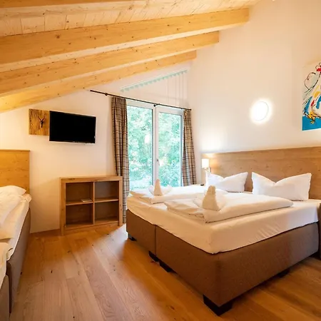 In Bruck Am Grossglockner With Sauna, Cleaning Included * 弗希安德格洛可尼
